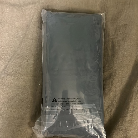 New with tags waterproof fabric shower curtain-liner - Picture 4 of 4